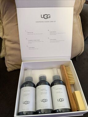 UGG Sheepskin & Suede Care Kit - White
